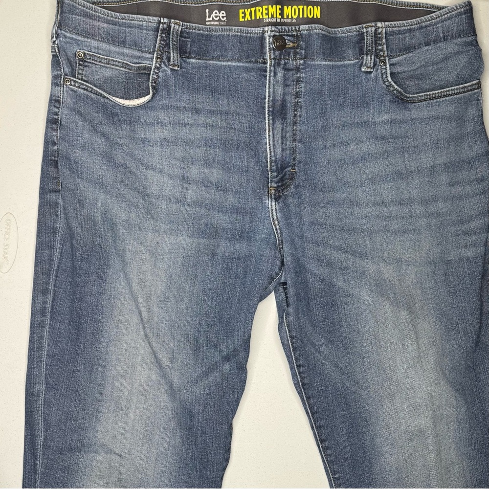 Lee Jeans Extreme Motion Mens 46x32 Blue Relaxed Fit Straight Leg